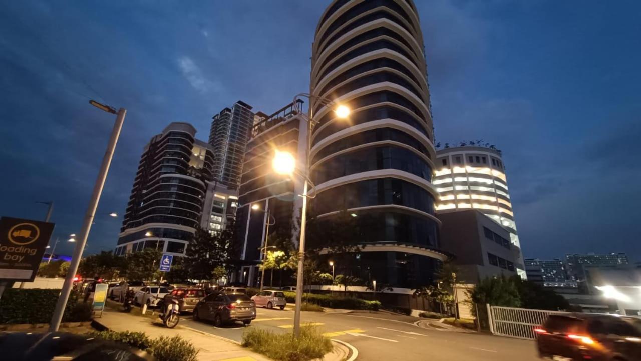Pacific Towers Star Seksyen 13 Pj Jaya One Parking Pool Kitchen Appartement Petaling Jaya Buitenkant foto